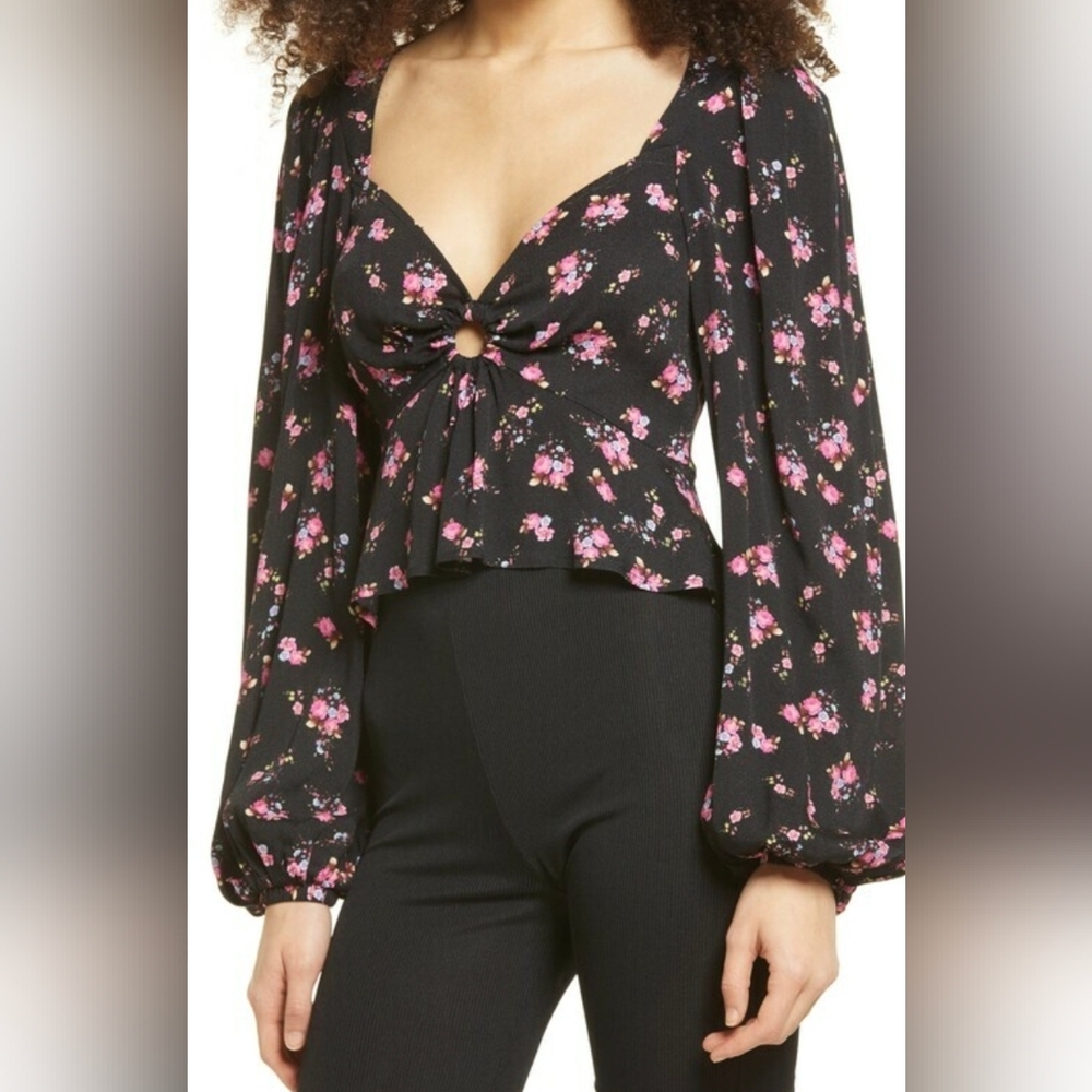 AFRM Women's Floral Plunge Blouse Long Sleeve NWOT Size Small Puffy Sleeves